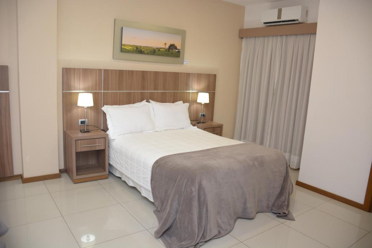 Bella Vista Hotel - Encarnación 外观 照片
